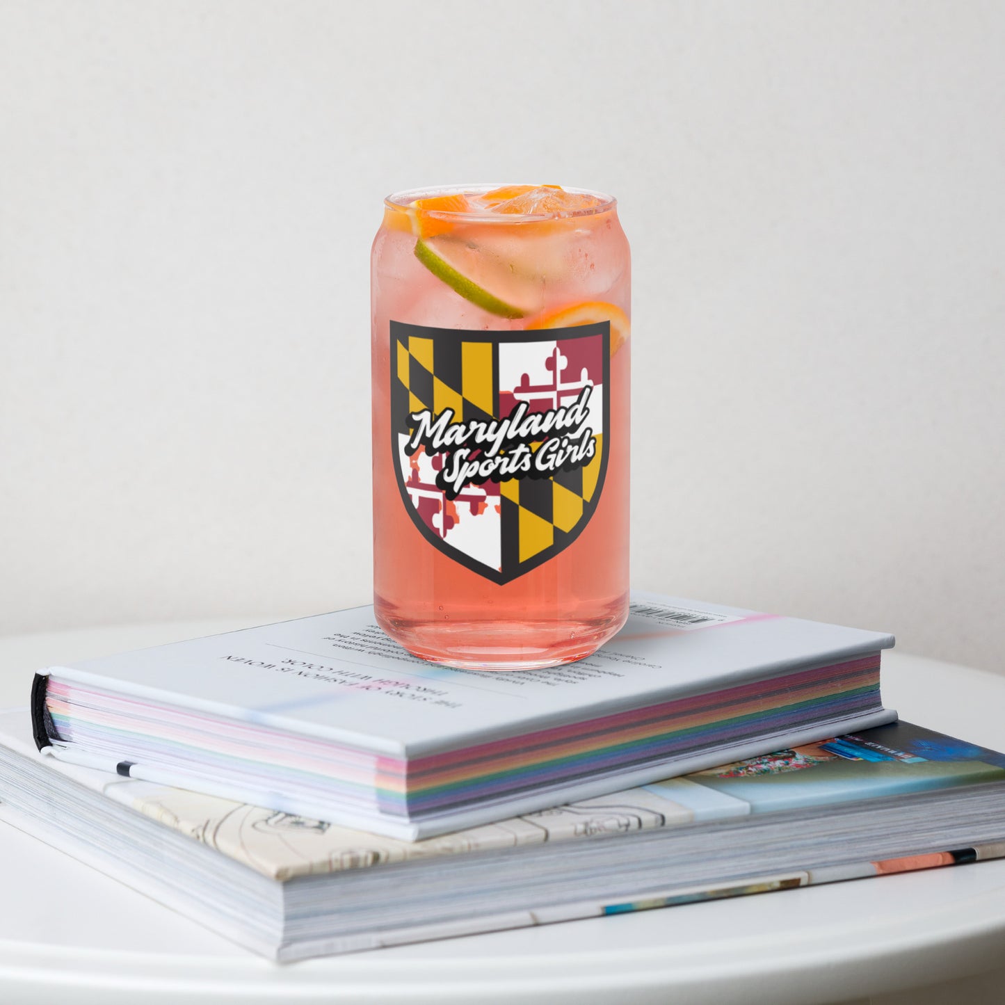 Maryland Sports Girls Can-shaped glass